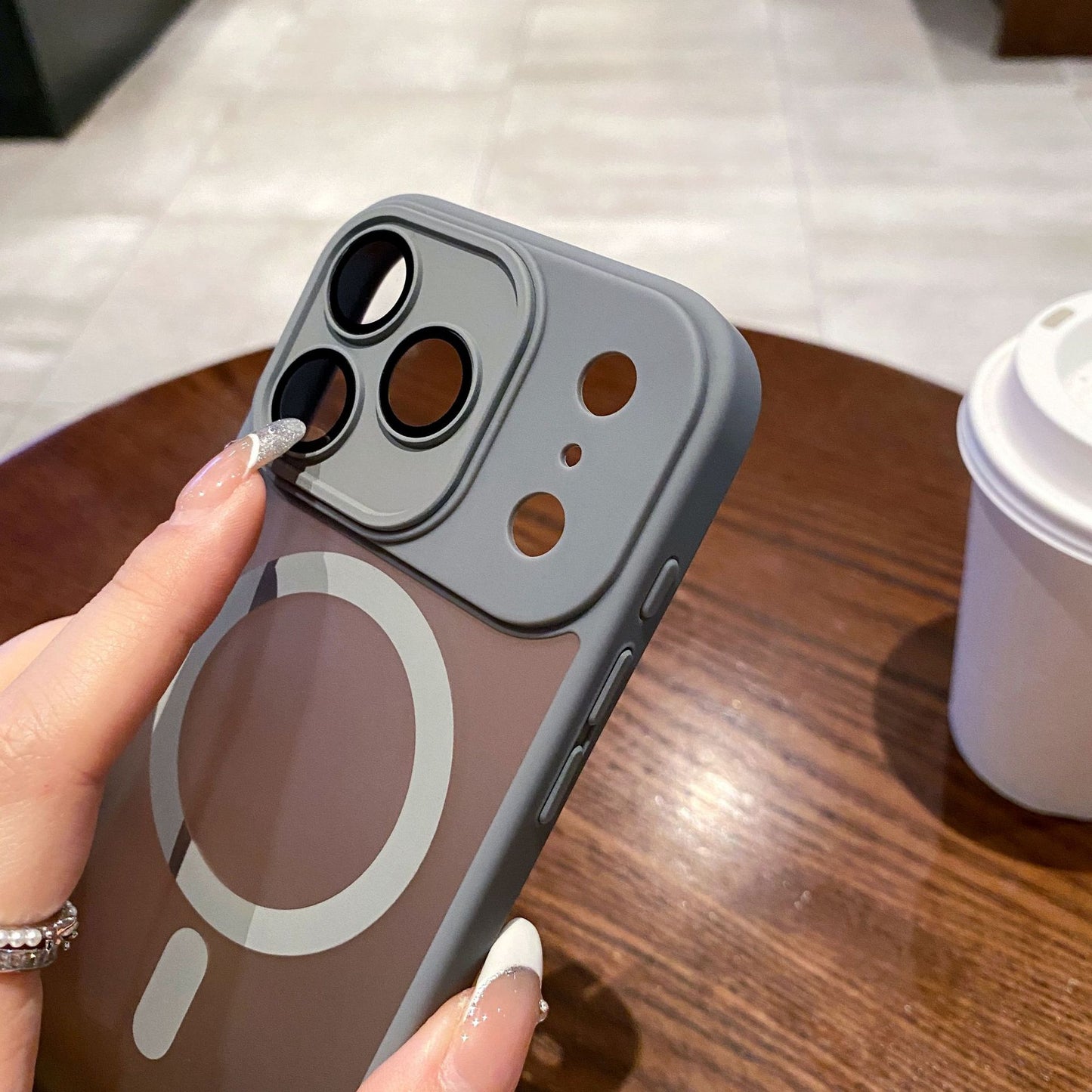 Magnetic Matte Shockproof Phone Case – iPhone 15/16/17 Series