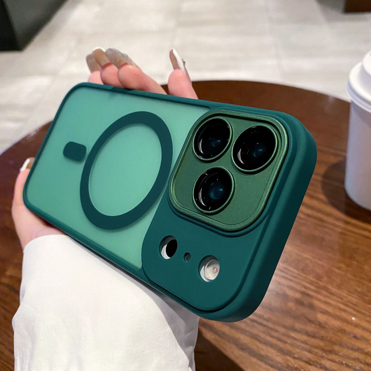 Magnetic Matte Shockproof Phone Case – iPhone 15/16/17 Series