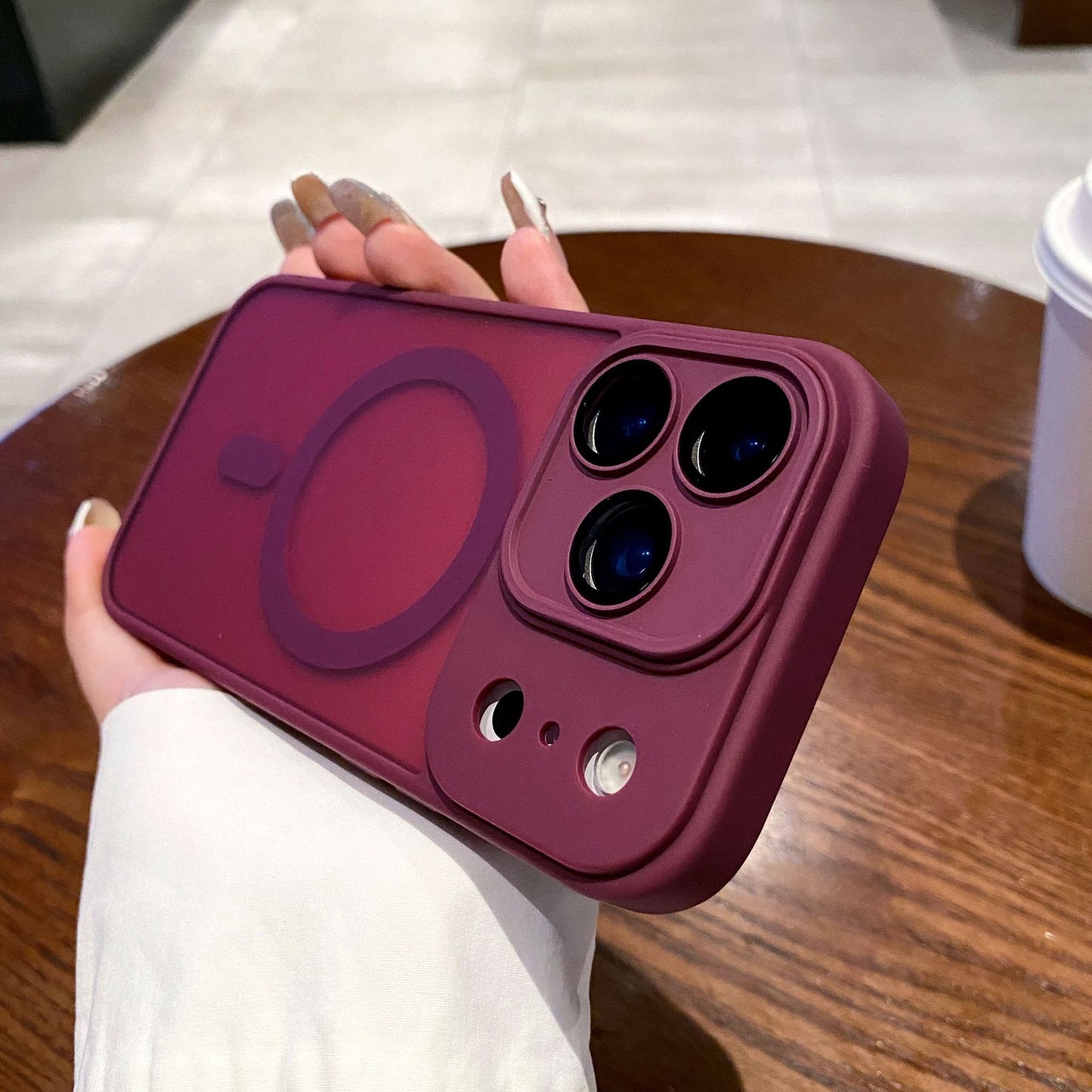 Magnetic Matte Shockproof Phone Case – iPhone 15/16/17 Series