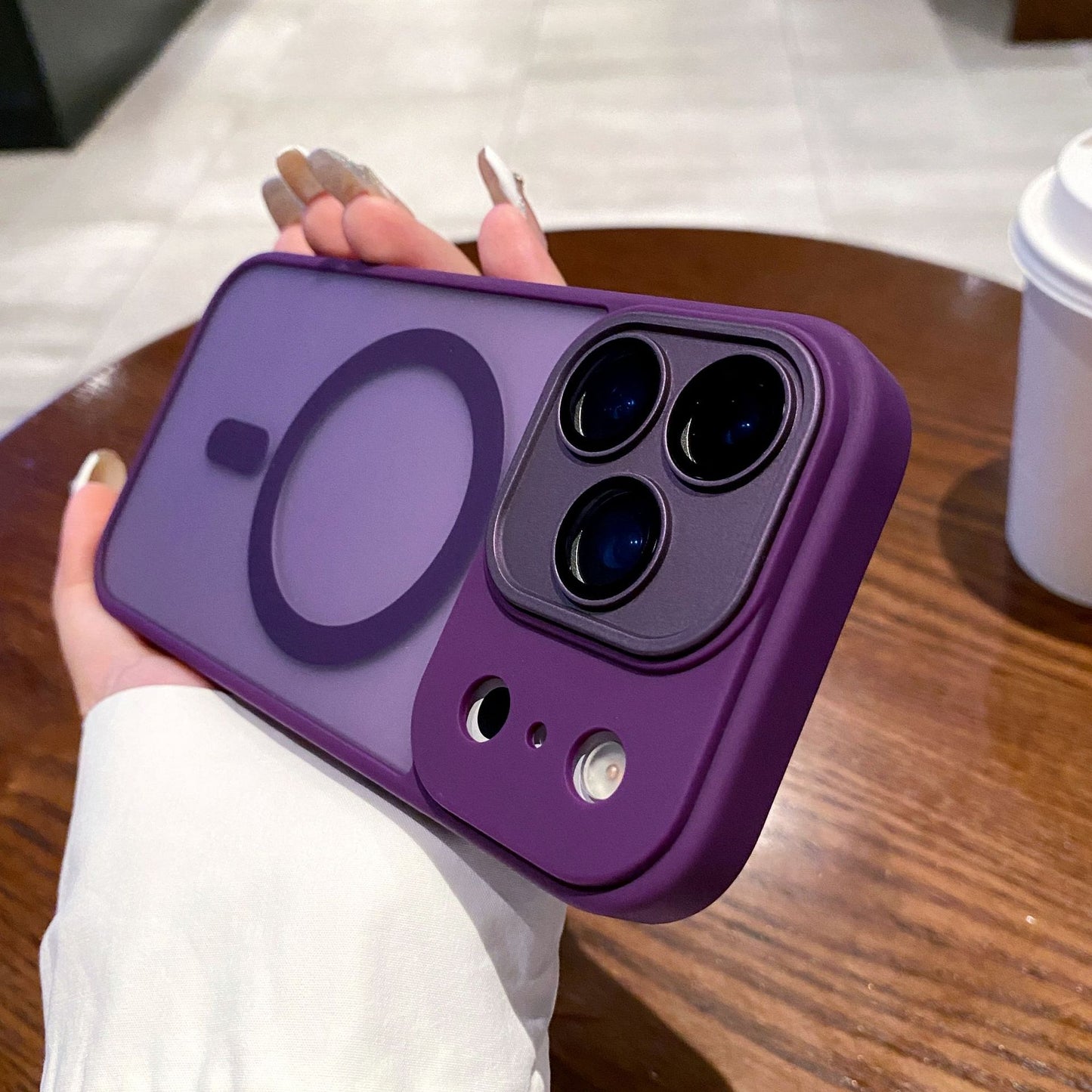 Magnetic Matte Shockproof Phone Case – iPhone 15/16/17 Series